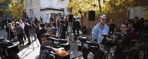 Парламентские выборы в Киргизии Парламентские выборы в Киргизии - Sputnik Узбекистан