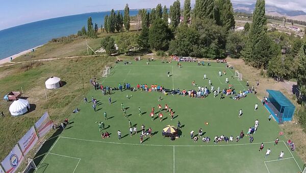 Футбол, теннис и гости из стран СНГ — игры на побережье Иссык-Куля - Sputnik Узбекистан