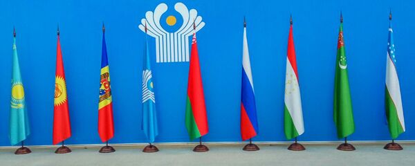 Флаги стран участниц СНГ Флаги стран участниц СНГ - Sputnik Ўзбекистон