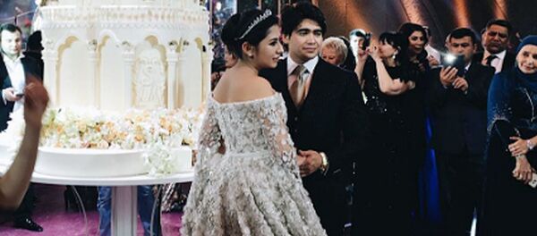 Свадьба дочери таджикского олигарха Шокирова Свадьба дочери таджикского олигарха Шокирова - Sputnik Ўзбекистон