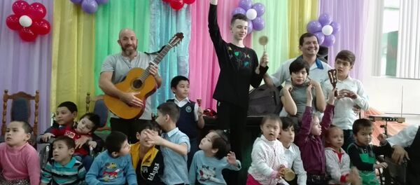 Музыкант из Израиля Таль Кравиц - Sputnik Узбекистан