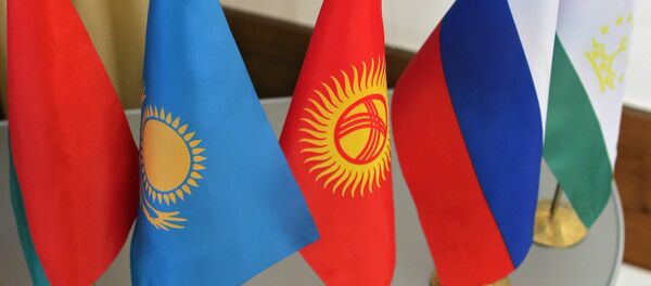 Флаги стран-участниц ШОС - Sputnik Узбекистан