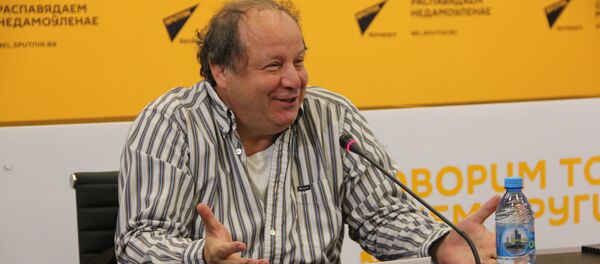 Астрахан: Любовь без правил укрепит вашу семью - Sputnik Узбекистан