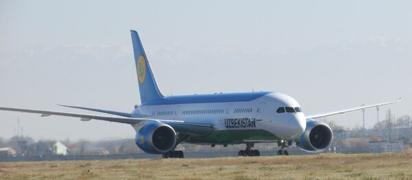 Самолет Boeing 787-8 Dreamliner - Sputnik Узбекистан