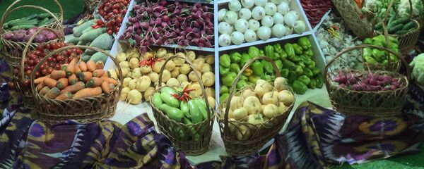 Плодоовощная ярмарка в Ташкенте Плодоовощная ярмарка в Ташкенте - Sputnik Ўзбекистон