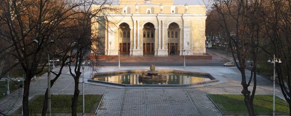Teatr imeni Alishera Navoi Teatr imeni Alishera Navoi - Sputnik O‘zbekiston