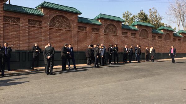 Похороны Абдуллы Арипова Похороны Абдуллы Арипова - Sputnik Узбекистан