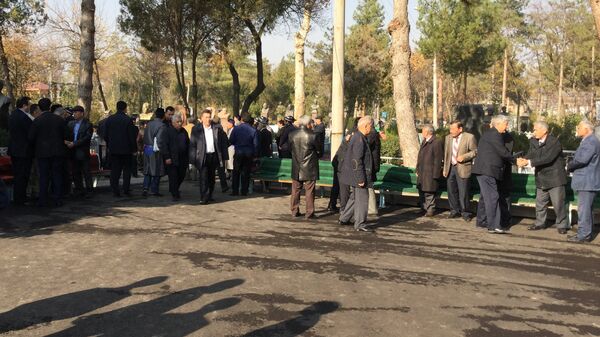 Похороны Абдуллы Арипова Похороны Абдуллы Арипова - Sputnik Узбекистан