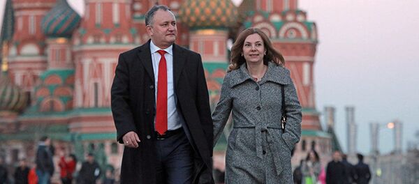 Галина Додон и Игорь Додон Галина Додон и Игорь Додон - Sputnik Ўзбекистон