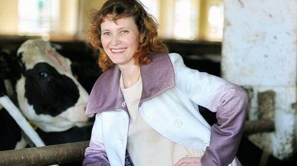 Конкурс Самая красивая доярка Кубани Конкурс Самая красивая доярка Кубани - Sputnik Узбекистан