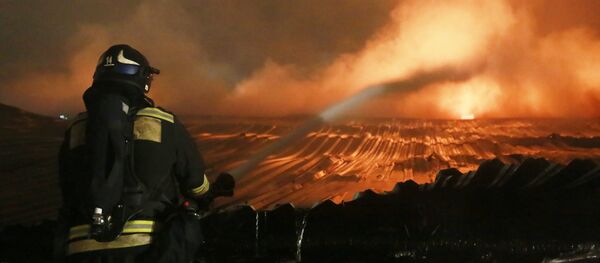 Tushenie pojara, arxivnoe foto - Sputnik O‘zbekiston
