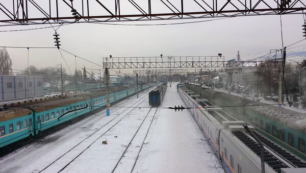 Железнодорожная станция в Алма-Ате - Sputnik Узбекистан