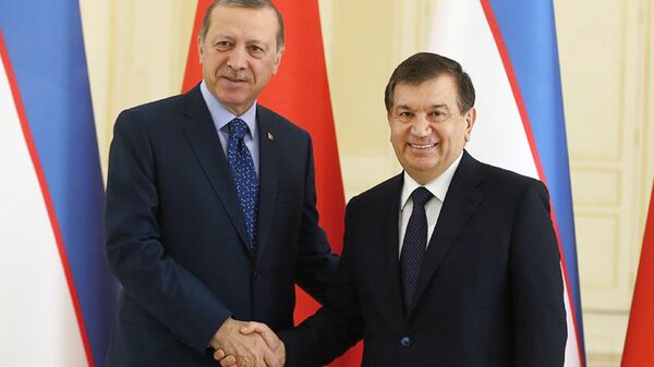 Turkiya prezidenti Rajab Erdo‘g‘on va O‘zbekiston prezidenti Shavkat Mirziyoyev - Sputnik O‘zbekiston