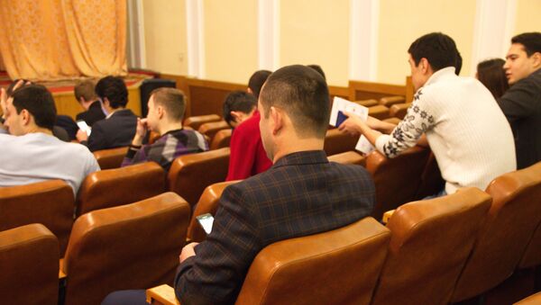Узбекские студенты в Посольстве РУз в Москве - Sputnik Ўзбекистон