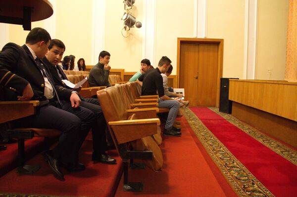 Узбекские студенты в Посольстве РУз в Москве - Sputnik Узбекистан