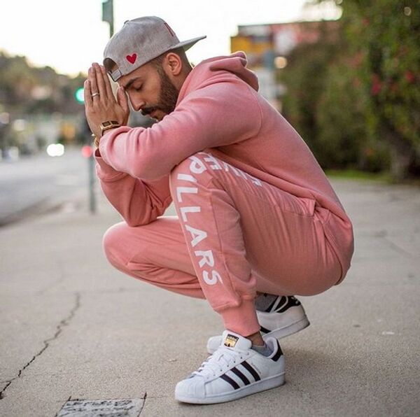 Уличный бренд для мусульман 5ivepillars Уличный бренд для мусульман 5ivepillars - Sputnik Узбекистан