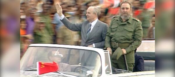 СПУТНИК_Фидель Кастро умер в возрасте 90 лет. Кадры с кубинским революционером - Sputnik Узбекистан