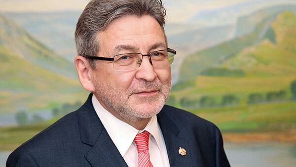 Ректор Уфимского государственного нефтяного технического университета (УГНТУ) Рамиль Бахтизин - Sputnik Узбекистан