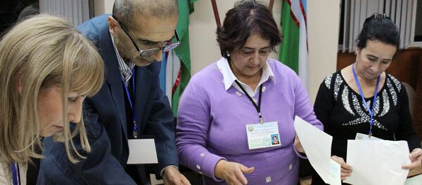 Президентские выборы в Узбекистане. Подсчет голосов - Sputnik Узбекистан