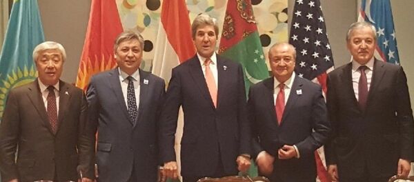 Абдулазиз Камилов на встрече в Гамбурге - Sputnik Узбекистан