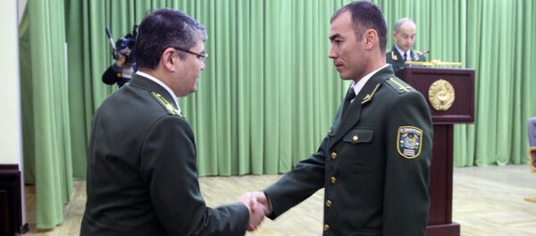 Торжественное собрание, посвященное Дню Конституции Узбекистана, состоялось в Государственном таможенном комитете - Sputnik Узбекистан