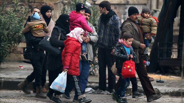 Жители Восточного Алеппо покидают свои дома - Sputnik Узбекистан