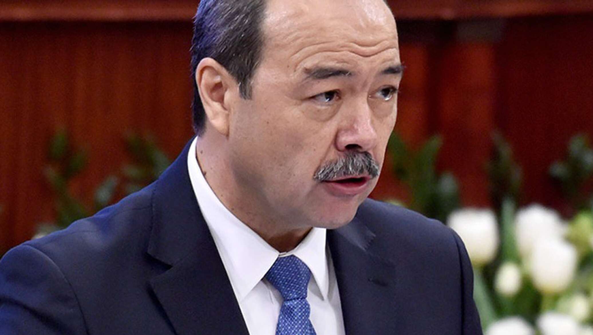 Бош вазир Юнусободдаги мактаб директорини ишдан бўшатиб юборди - 04.06. ...