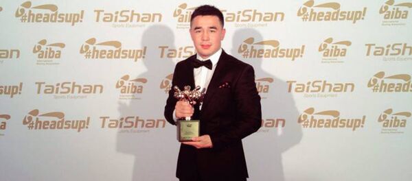 Хасанбой Дусматов награжден Международной ассоциацией любительского бокса (AIBA) призом Лучший боксер года - Sputnik Узбекистан