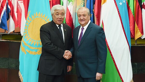 Министр иностранных дел Республики Узбекистан Абдулазиз Камилов и министр иностранных дел Республики Казахстан Ерлан Идрисов - Sputnik Узбекистан