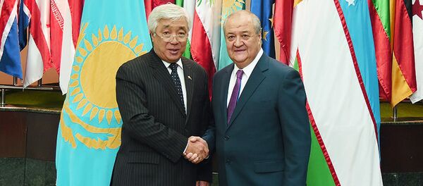 Министр иностранных дел Республики Узбекистан Абдулазиз Камилов и министр иностранных дел Республики Казахстан Ерлан Идрисов - Sputnik Узбекистан