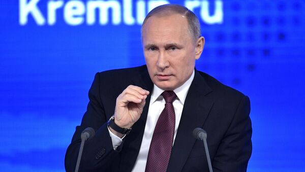 Двенадцатая ежегодная большая пресс-конференция президента РФ Владимира Путина - Sputnik Узбекистан