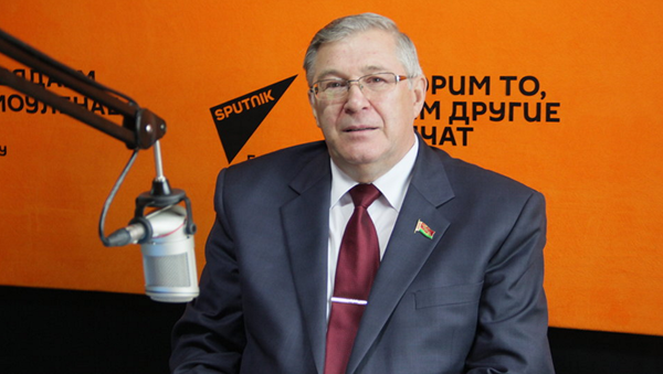 Секретарь ЦК КПБ Беларуси Георгий Атаманов - Sputnik Узбекистан