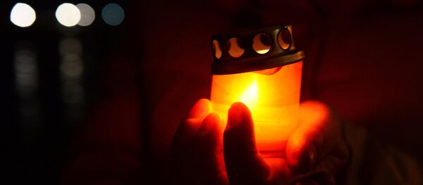 Акция памяти по погибшим в авиакатастрофе в Сочи - Sputnik Узбекистан