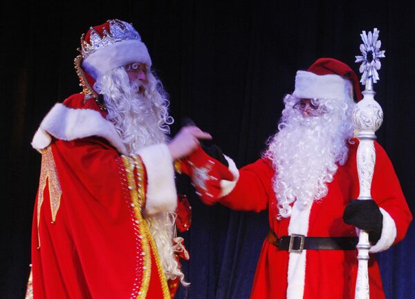 Дед Мороз и эстонский Йыулувана  - Sputnik Узбекистан