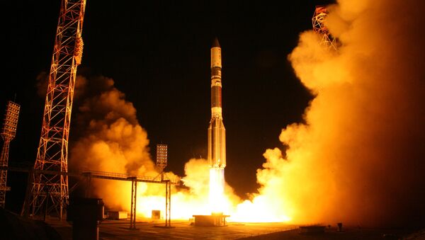 Старт ракеты-носителя с телекоммуникационным космическим аппаратом - Sputnik Узбекистан