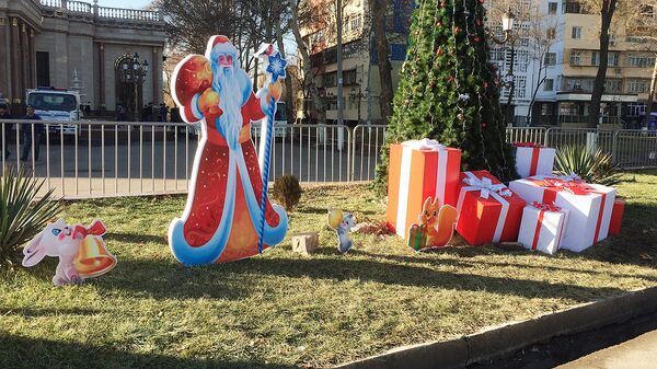 Новогоднее представление на площади в Ташкенте - Sputnik Узбекистан