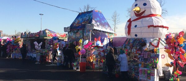 Новогодняя ярмарка на площади в Ташкенте - Sputnik Ўзбекистон