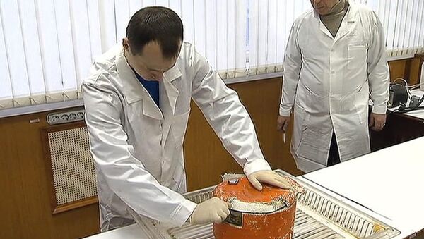 Черный ящик разбившегося самолета Минобороны Ту-154 в Сочи - Sputnik Узбекистан