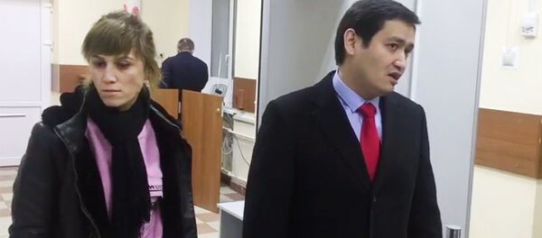 Нилуфар Мамасаидова и адвокат Бахром Исмаилов - Sputnik Узбекистан