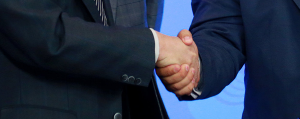 Қўл бериш Қўл бериш - Sputnik Ўзбекистон