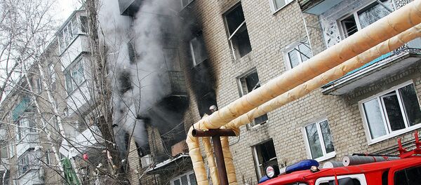 Пожар в многоэтажном доме в Ленинском районе Саратова, где произошел взрыв бытового газа - Sputnik Узбекистан