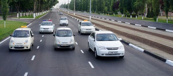 Dvijenie transporta v gorode Tashkente - Sputnik O‘zbekiston