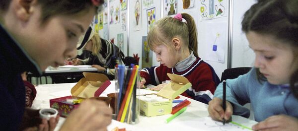 Участники конкурса детского рисунка. Иллюстративное фото. Участники конкурса детского рисунка. Иллюстративное фото. - Sputnik Узбекистан