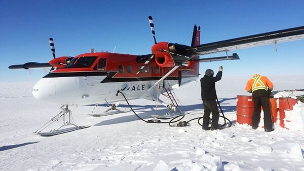 Участники экспедиции КазГео  в Антарктиде - Sputnik Узбекистан