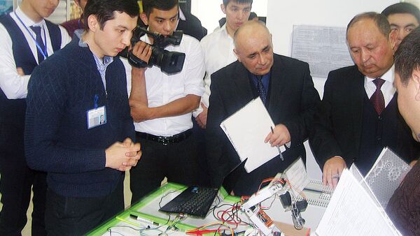 Мероприятие, посвященное Всемирному дню юных изобретателей - Sputnik Узбекистан