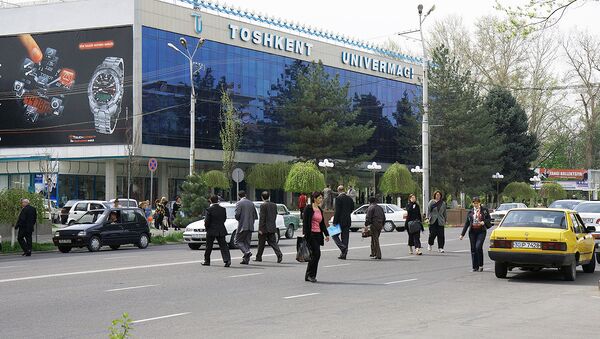 Здание универмага в Ташкенте - Sputnik Узбекистан