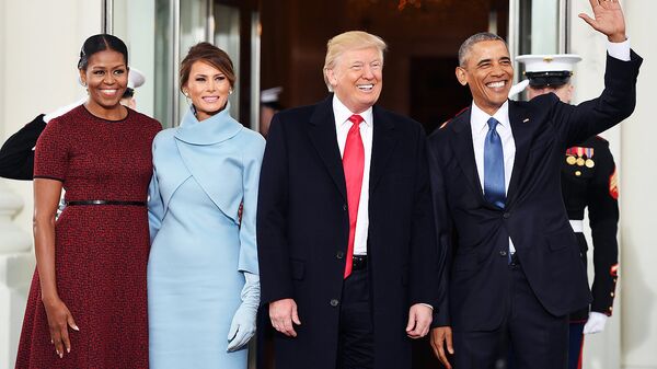 Мишель Обама, Меланья Трамп, Дональд Трамп ва Барак Обама Вашингтондаги Оқ уйда - Sputnik Ўзбекистон