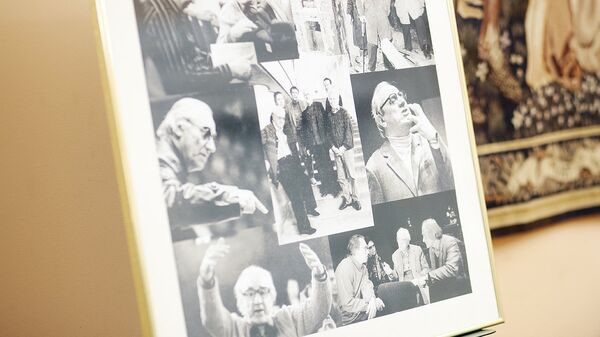 Фотовыставка, посвященная оперному режиссеру-педагогу Б.А. Покровскому - Sputnik Узбекистан