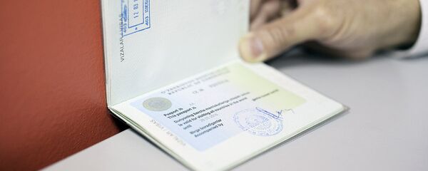 Узбекский паспорт Узбекский паспорт - Sputnik Ўзбекистон
