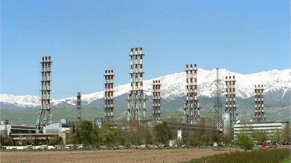 Таджикский алюминиевый завод, архивное фото - Sputnik Ўзбекистон